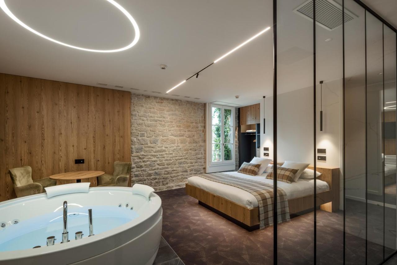 Logis Hotel Parenthese, Restaurant & Spa Chille Kültér fotó