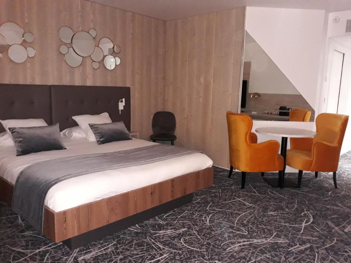 Logis Hotel Parenthese, Restaurant & Spa Chille Kültér fotó