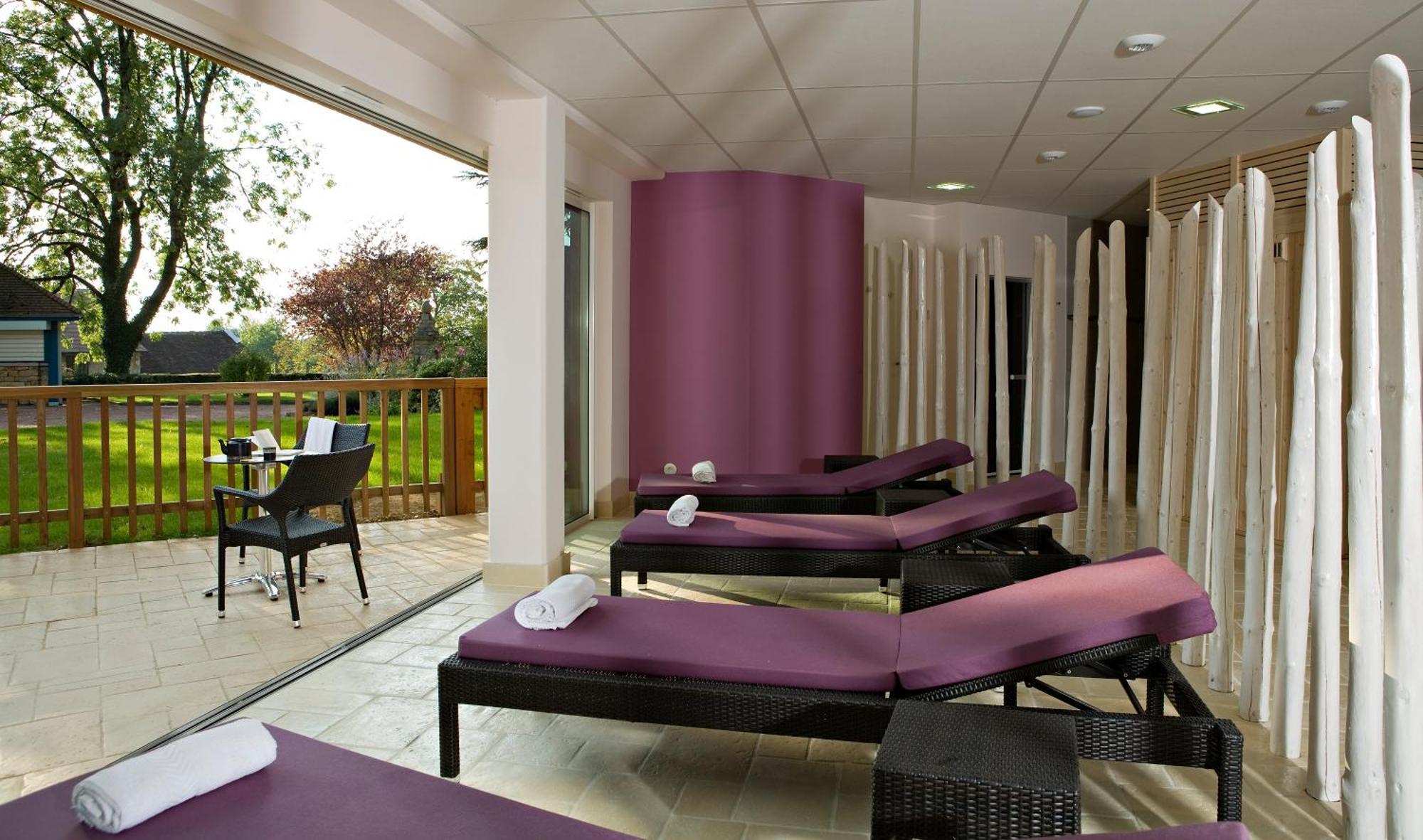 Logis Hotel Parenthese, Restaurant & Spa Chille Kültér fotó