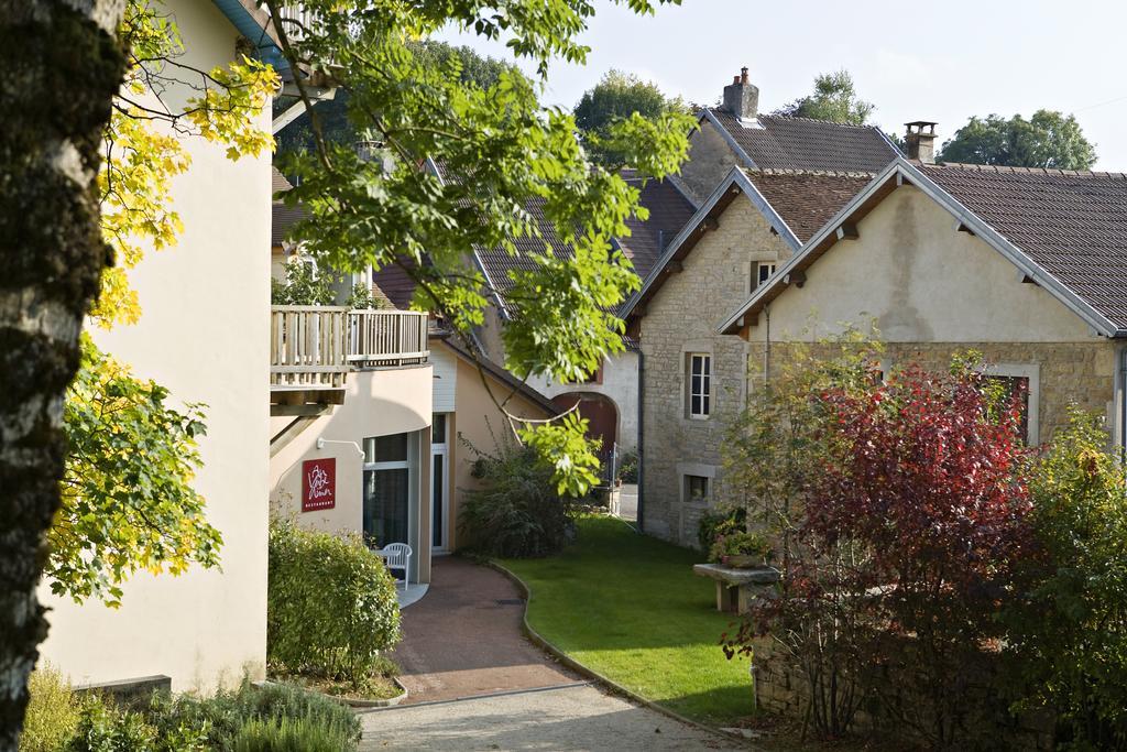 Logis Hotel Parenthese, Restaurant & Spa Chille Kültér fotó